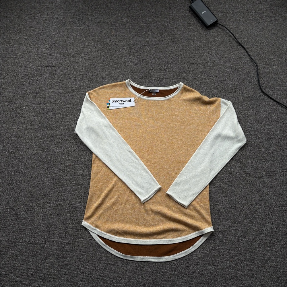 Smartwool Mustard and Off-White Long Sleeve Top